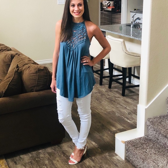 Blue Crochet Mock Neck Tank - Picture 3 of 3